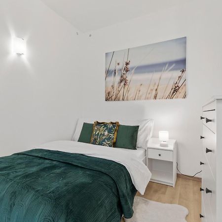 Garden Haven Studio In Old Town Bratislava Dış mekan fotoğraf