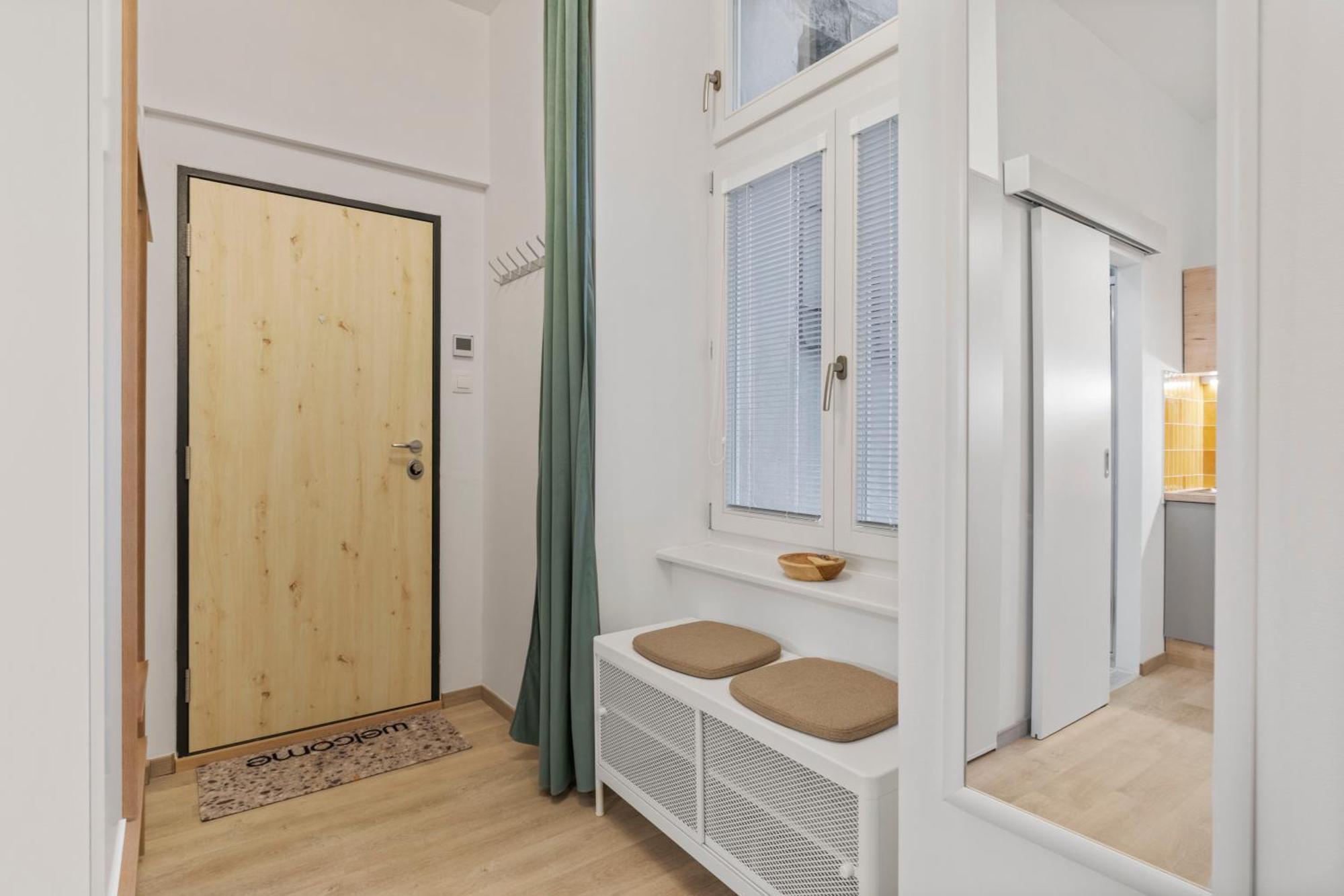 Garden Haven Studio In Old Town Bratislava Dış mekan fotoğraf